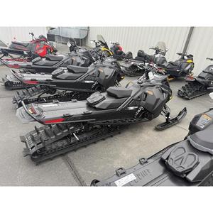 Ski-Doo Summit Adrenaline Edge Package 850 E-TEC 165 H_Alt Powder 3.0 Noir 2026 – Équipement de ski d'hiver antidérapant pour motoneige - Product Image 2
