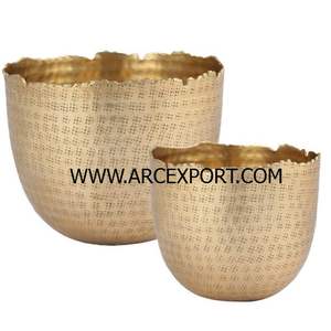 Modern Best Quality <b>Food</b> Serving Bowl <b>Gold</b> <b>Color</b> Hammered Design Set Of 3 Fancy Newest Design Tabletop Dry Fruit Serving Bowl - Product Image 2