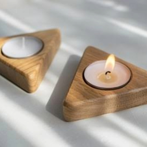 Candelero de madera de calidad superior, decoración moderna hecha a mano, recién llegado, candelita triangular y soporte de pilar para Navidad - Product Image 1