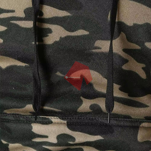 เสื้อฮู้ดสวมหัวแบบกำหนดเองฤดูหนาวของผู้ชายผ้าโพลีเอสเตอร์/ ผ้าฝ้ายใส่สบายโลโก้ด้านหน้าแบบปกติสีทึบมีกระเป๋า ODM - Product Image 2