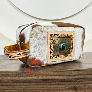Bolsa organizadora de maquillaje cosmético de piedra turquesa de viaje de cuero de vaca multifunción de gran capacidad para mujer - Product Image 1