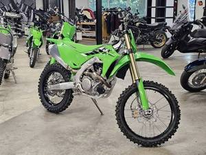 NUEVA Motocicleta Todoterreno KAWASAKI KLX <span class=keywords><strong>140R</strong></span> <span class=keywords><strong>F</strong></span> 2024-2025, LA MÁS VENDIDA, con 3 Años de Garantía, LISTA PARA ENVIAR A TODO EL MUNDO - Product Image 2