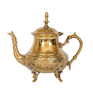 Bouilloire en laiton Art Villa avec finition dorée pour hôtel Bouilloire en métal avec poignée et design de luxe gravé - Product Image 2