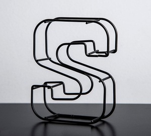 ตัวอักษรเส้นโลหะรูปตัว R ประดับผนังสีเงินตกแต่งบ้านงานฝีมือตัวอักษร A ถึง Z ขนาดกลาง - Product Image 2