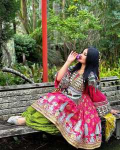 Kuchi afghan fait à la main ethnique tribal broderie traditionnelle femmes robe afghane manches longues dans des couleurs personnalisées OEM ODM Service - Product Image 2