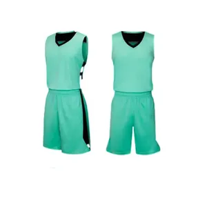 Uniforme de Baloncesto Personalizado con Logotipo OEM, Jersey con Transferencia Térmica, Número de Equipo, Diseño Único, Antibacteriano, 100% Poliéster - Product Image 3