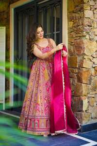 Robe Anarkali spéciale Garba, style Bollywood, robe Anarkali avec ensemble dupatta 3 pièces, robe longue prête à porter, spéciale Navratri - Product Image 3