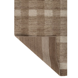 พรมขนสัตว์ทอมือลายเส้นสีเบจและสีน้ำตาล รูปทรงสี่เหลี่ยมผืนผ้า สำหรับตกแต่งบ้าน ห้องนั่งเล่น ห้องนอน ทางเดิน รุ่น Hwl-450 - Product Image 5