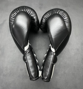 Gants de boxe de qualité supérieure en cuir de vache véritable, marque privée, fabrication OEM - Product Image 2