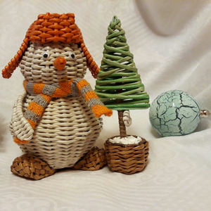 Muñeco de nieve de ratán súper bonito tejido a mano suministros de decoración navideña regalos de navidad OEM aceptado diseños personalizados de Vietnam - Product Image 5