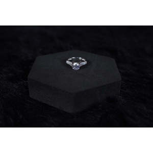 Anillo de Plata de Ley con Diamante Solitario para Compromiso o Regalo - Estilo Hiphop con Baño de Rodio - Product Image 2