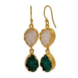 Boucles d'oreilles goutte de pierres précieuses Druzy blanc et rose plaqué or fait à la main Dangle Fashion Druzy Gemstone Boucle d'oreille - Product Image 4