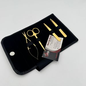 Pinzas Profesionales para Cejas Doradas Mate, Logotipo Personalizado, Acero Inoxidable Sostenible, Punta Inclinada y Puntiaguda, Antiestáticas, Duraderas y de Lujo - Product Image 1