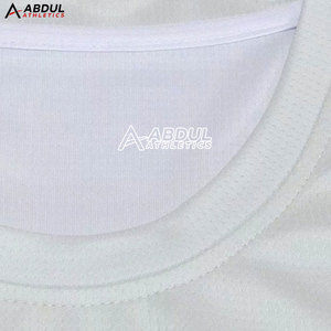 Ensemble de tenue de football pour hommes 2026 – Maillot et short légers et respirants pour l'entraînement, les matchs et les compétitions – Matière durable et confortable - Product Image 4