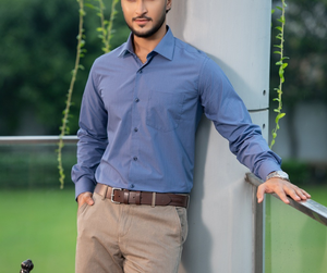 เสื้อเชิ้ตแขนยาวผู้ชายขายส่ง ทรงเข้ารูป สไตล์ลำลอง ธุรกิจ หรือเป็นทางการ ติดกระดุม พร้อมโลโก้สั่งทำ - Product Image 2