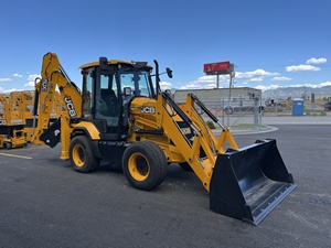 Mini cargadora de ruedas compacta JCB 3CX 2024 Yanmar, motor de 6 toneladas, uso doméstico, Mini retroexcavadora con bomba de rodamiento de carga nominal de 2 toneladas, caja de cambios - Product Image 3