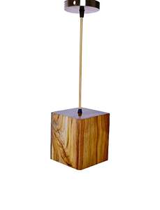 Lampe suspendue en bois de manguier vintage en forme de pyramide TRIANGULA - Product Image 3