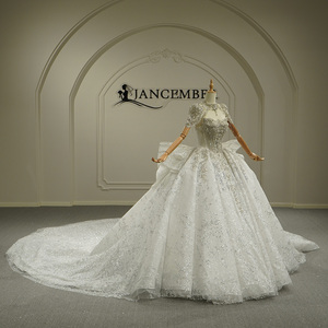 Vestido de Novia Sirena con Apliques de Encaje, Pedrería, Manga Corta, Borlas y Cristales, Modelo GT26053, con Cola Capilla - Product Image 2