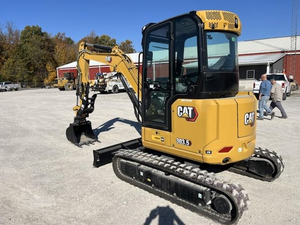 รถตักดิน CAT รุ่น 303.5CR ปี 2023 สภาพดี 4 ตัน ชั่วโมงการใช้งานต่ำ |   รถขุดขนาดเล็ก Cat 303.5E CR รุ่น 3.5 ตัน แบบตีนยาง - Product Image 4