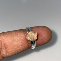 Bague unisexe en opale naturelle éthiopienne brute, faite à la main, plaquée argent 925, géométrique, tendance, pour la Saint-Valentin