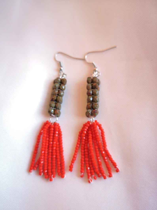 ต่างหูลูกปัดปักสีขาวกับสีพื้นเมืองต่างหูลูกปัดกับขอบต่างหูทำด้วยมืออินเดีย - Product Image 2