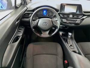 2018สำหรับโตโยต้า C-HR เอ็กซ์แอลพรีเมี่ยมคูเป้ฟีเจอร์พรีเมี่ยมจัดส่งเร็วพวงมาลัยซ้ายภายในหนังสีเข้มระยะต่ำ! - Product Image 4