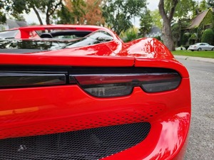 Ferrari 296 GTS Convertible 2023 Certificado, Seminuevo, Motor Turbo Híbrido, Interior en Cuero Claro, Tracción Trasera, ACC - Product Image 4