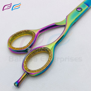 Ciseaux de barbier multicolores revêtus, fabriqués en acier inoxydable, ciseaux de coiffure avec lames à bords tranchants, ciseaux de salon - Product Image 2