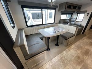 Nouveau 2025 F-o-r-e-s-t R-i-v-e-r P-u-m-a 28BHSS Camping-car, Motorhomes, Maison mobile - Product Image 3