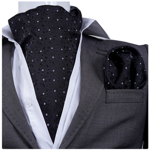 ชุดสูทธุรกิจสไตล์อังกฤษ พร้อมผ้าเช็ดหน้า Ascot ลายดอกไม้สีดำขาว ผ้า Worsted ผ้าไหม 100% - Product Image 1
