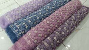 Tissu en filet importé, perles faites à la main, nouveau modèle, prêt à être stocké, pour la confection de robes pour femmes, provenant d'un fournisseur indien - Product Image 3