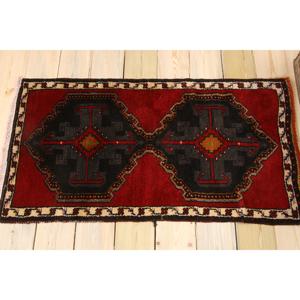 Tapis turc vintage 2x3,7 pieds, tapis en laine rouge à imprimé animal - Product Image 2