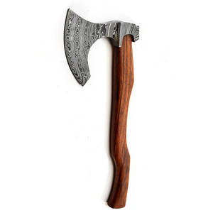 Haches en acier Damas de style artisanal avec un motif en acier unique et une poignée en bois durable Haches en acier Damas - Product Image 5