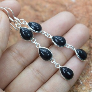 Elegantes pendientes de gota de Plata de Ley 925, tres piedras preciosas de ónix negro sólido, regalo perfecto de aniversario o boda para esposas - Product Image 1