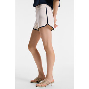 Ethiquet Quara Short en tissu extensible pour femme, coupe confortable - Product Image 4
