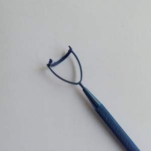 Nuevo Juego de Instrumentos Quirúrgicos Oftálmicos de Acero Inoxidable con Anillo de Fijación Manual de Titanio Reutilizable - Product Image 4