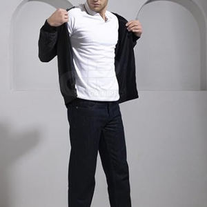 Chemise élégante à col Johnny à manches courtes pour homme, coupe confortable, détails minimalistes et finition soignée - Product Image 6