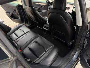 OFERTA IMPERDIBLE 2023 TE-S-LA MO-D-EL 3 RWD RANGE HEAT PACKAGE TECHO DE VIDRIO PANORÁMICO - Product Image 3