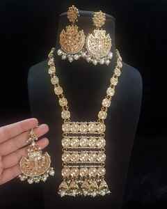 Ensemble de colliers longs ethniques Kundan pour filles du fabricant indien, boucles d'oreilles Tika, ensemble de bijoux de mode pour mariage - Product Image 1