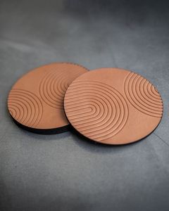 Nouvel arrivage de sous-verres élégants en cuir PU lot de 6 sous-verres antidérapants imperméables et durables pour le café, le thé et plus encore - Product Image 4