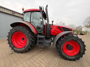 Tractor Agrícola ZETOR CRYSTAL 170 con Tracción en las Cuatro Ruedas Disponible para la Venta - Product Image 5