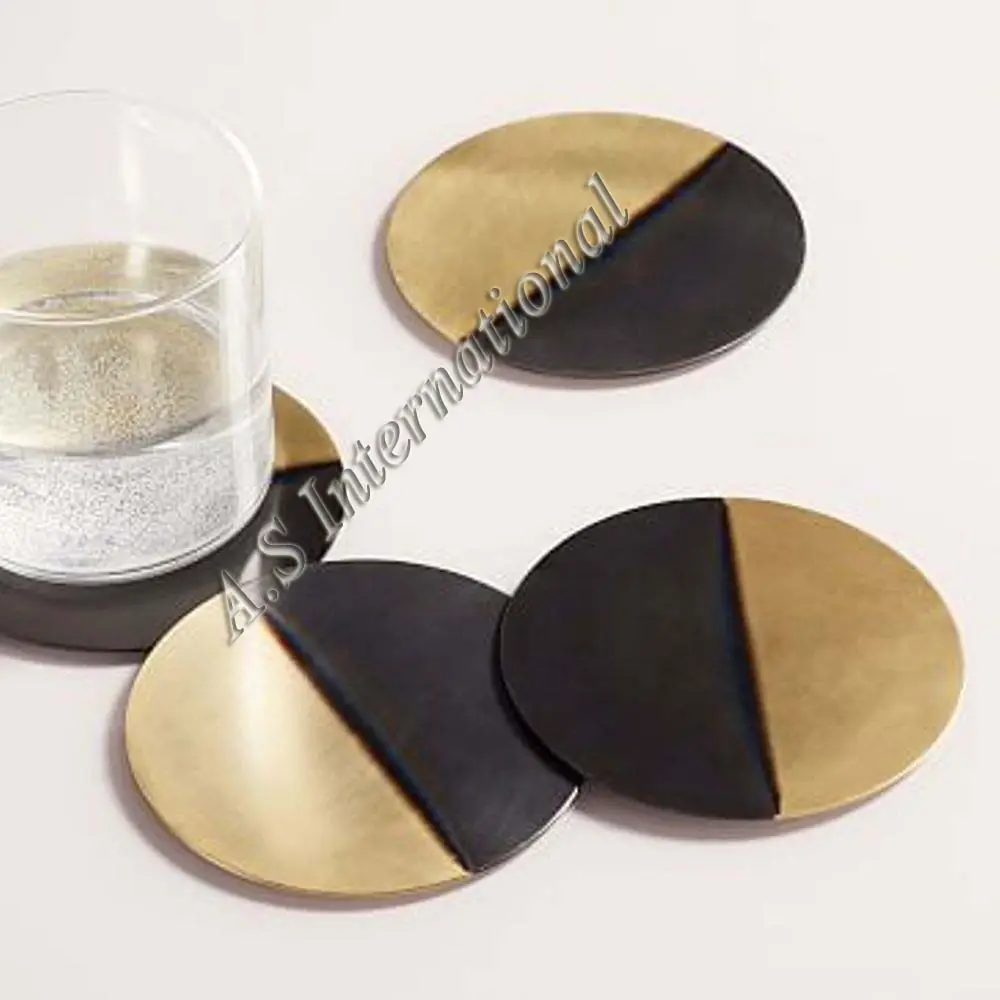 Sottobicchieri in metallo all'ingrosso Set di 4 sottobicchieri in vetro e tazza di qualità superiore di nuovo Design di colore nero e oro per la cucina usata