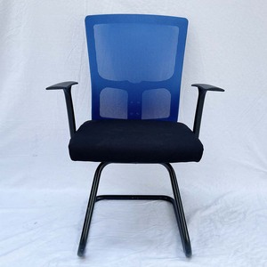 Silla Elevadora Ergonómica MFW15QX con Reposacabezas Ajustable, Reposabrazos Desmontables, Respaldo de Malla y Cuero PU Azul, Diseño Plegable - Product Image 6