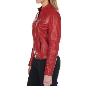 Combina chaqueta de cuero de mujer con tela de alta calidad para conseguir looks clásicos de todos los días que se mantienen a la moda siempre. - Product Image 5