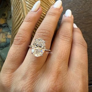 Elegante anillo de diamante cultivado en laboratorio de corte ovalado, joyería Premium para mujer, diseño de regalo de lujo ético duradero y sostenible - Product Image 3