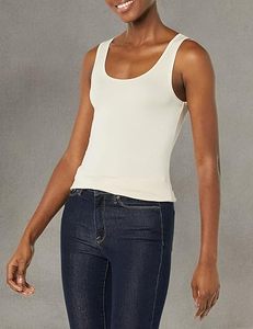 Eleva tu estilo con este top corto de punto ajustado, perfecto para gimnasio, estilos casuales y más. ¡Hecho en Bangladesh! - Product Image 4