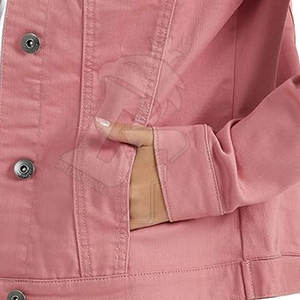 แจ็กเก็ตยีนส์สำหรับผู้หญิงคลาสสิกพร้อมวัสดุที่ทนทานสำหรับสไตล์ได้อย่างง่ายดายและสวมใส่ได้สบายทุกฤดู - Product Image 6