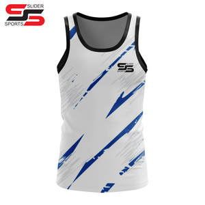 เสื้อบาสเก็ตบอลคอวีน้ำหนักเบาผ้าโพลีเอสเตอร์100% ผ้าแห้งเร็วปรับแต่งได้สำหรับฤดูร้อนใช้ได้ทั้งชายและหญิงดีไซน์ใหม่ - Product Image 1