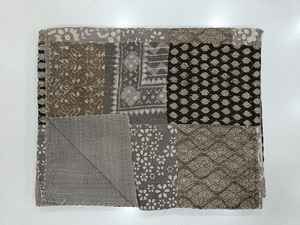 Couvre-lit matelassé 100 % coton, imprimé à la main, style Kantha, patchwork Gudari Mud, pour la maison et l'hôtellerie - Product Image 2