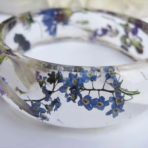 Cadre photo rectangulaire moderne en os de buffle durable avec fleurs pressées véritables, fait main, cadeau de bijoux unique, vente en gros - Product Image 1